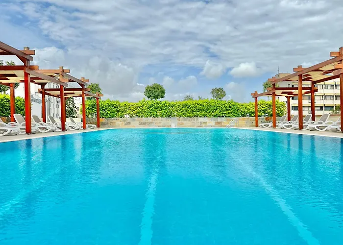 Best Western Plus Khan Hotel